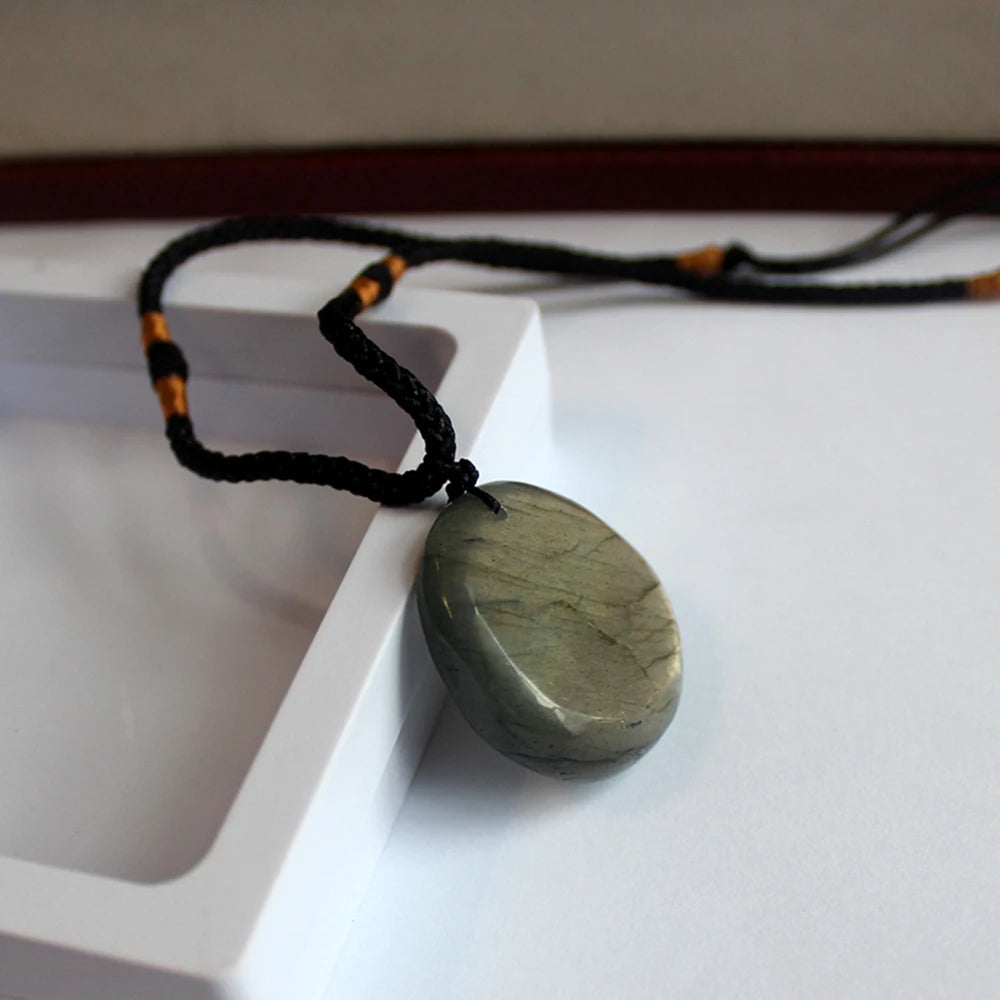 Natural Labradorite Moonstone Pendant Necklace Charms Crystal Necklace for Women Men Energy Stone Necklace Spiritual Jewelry