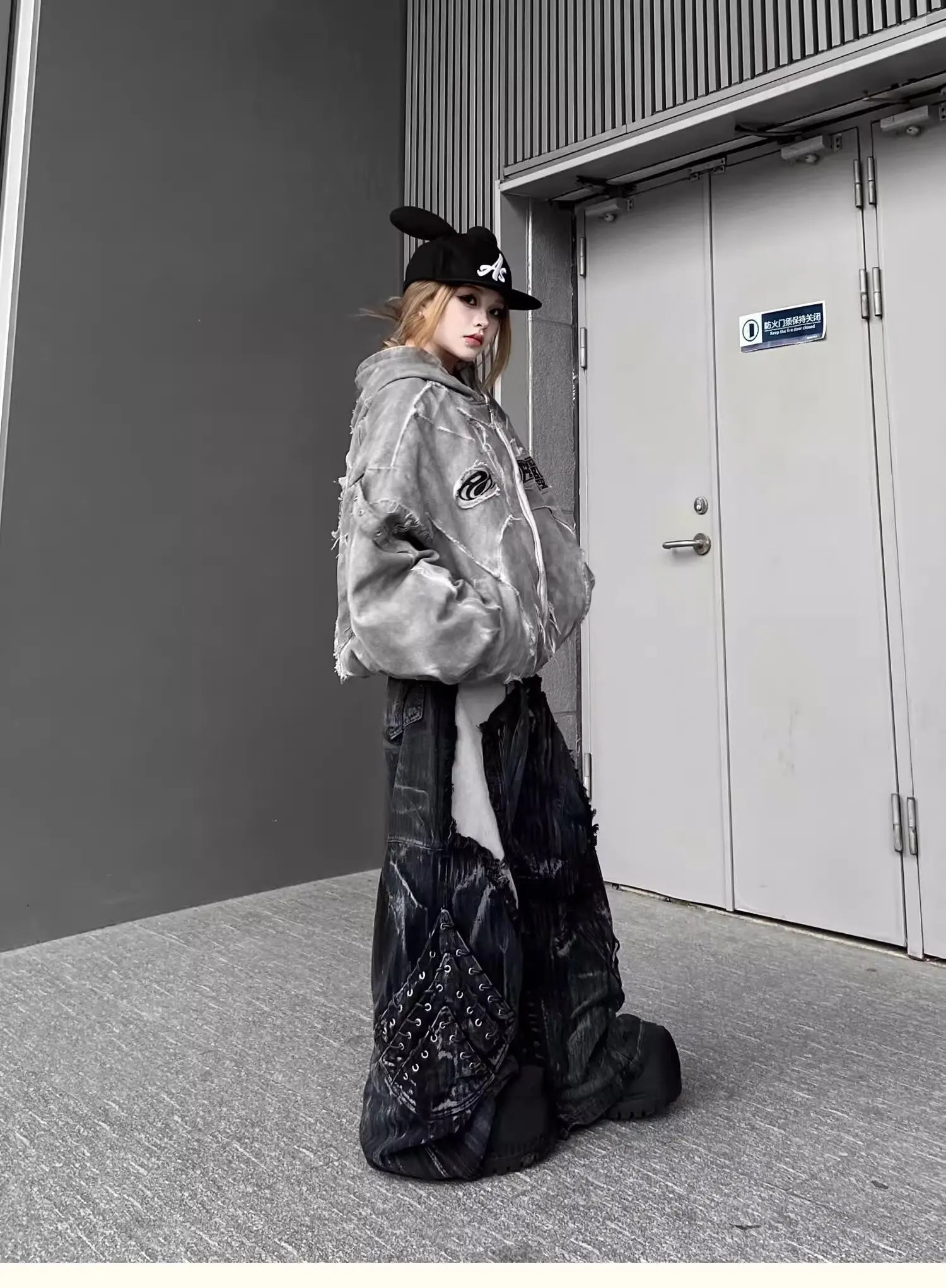 Vintage Patchwork Distressed Jeans Hip Hop Loose Wide Leg Cargo Pants Women's Washed Distressed Denim Trousers