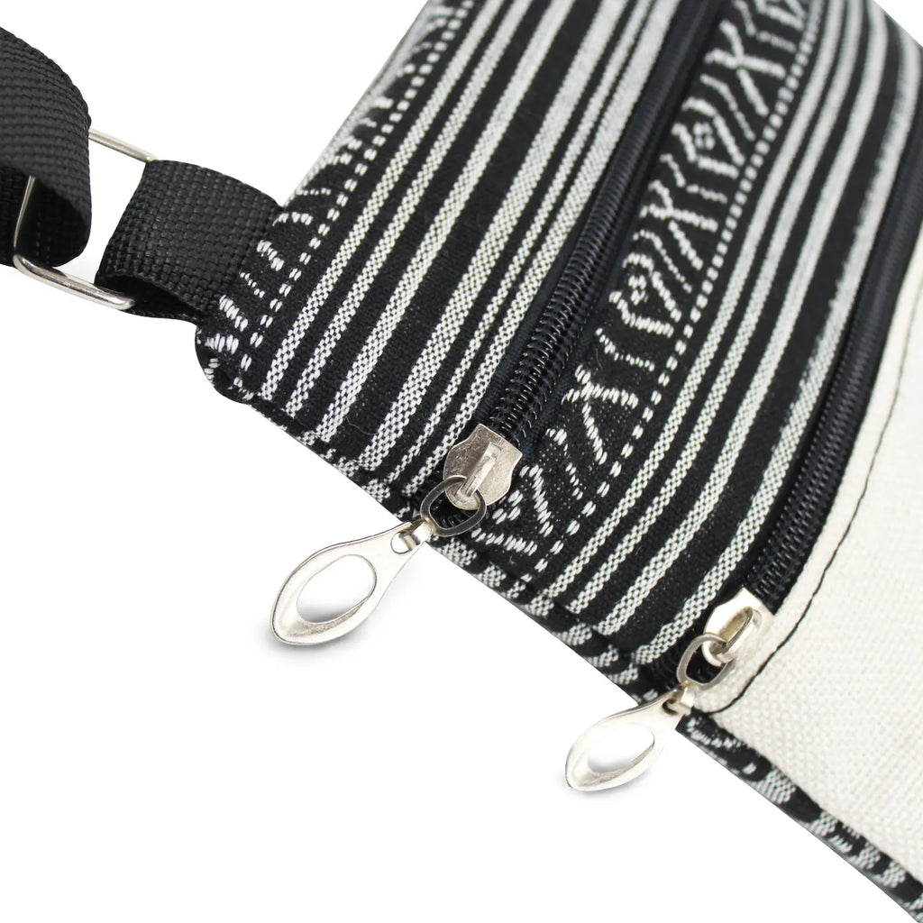 Bohemian-style Moth Unisex Crossbody Bag Adjustable Strap Men's Crossbody Bag Women's Outdoor Shoulder Bag