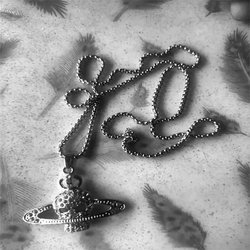 Y2K Crystal Skull Pendant Necklaces Punk Charms Black Beads Necklace Women Chains Choker Goth Jewelry Grunge Accessories