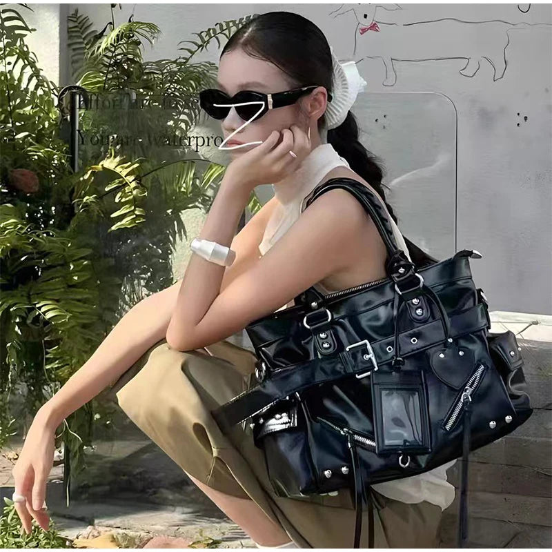 New Fashion Rivet Motorcycle Bag Casual Ladies Versatile Texture Handbag Fashionable Commuting Versatile Shoulder Messenger Bag