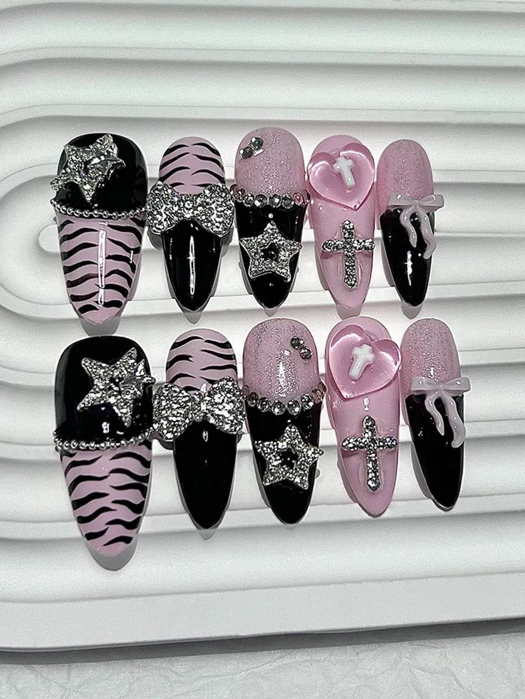 Y2K Baddie Gyaru Black Pink Long Tip French Press On Nails Jirai Nail 3D Bow Star Cross Love Zebra Print Yami Kawaii Fake Nails