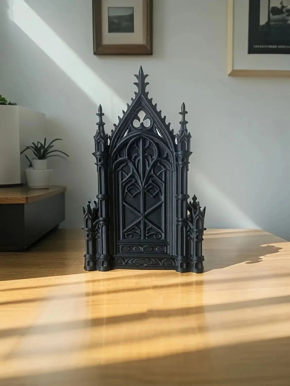3d Printed Gothic Style Throne Exquisite Patterns Cool Look for 1/12 1/14 Doll Figure Home Decor Desk Decoration