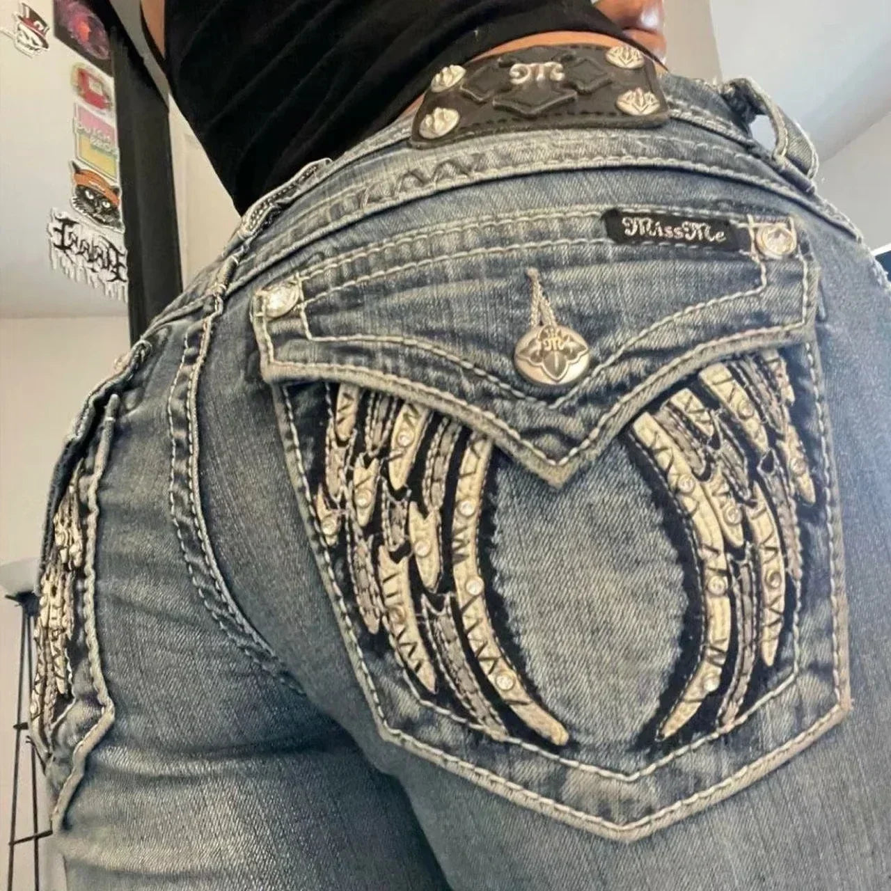 American Retro Y2K Rhinestone Lace Pocket Jeans Womens Low Waist Worn Baggy Jeans Fashionable Casual Wide Leg Trousers