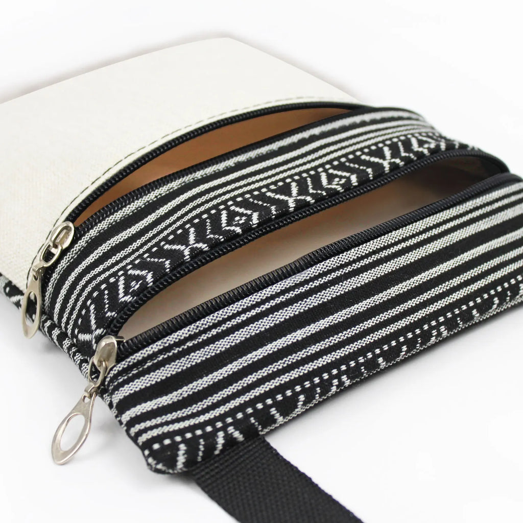 Bohemian-style Moth Unisex Crossbody Bag Adjustable Strap Men's Crossbody Bag Women's Outdoor Shoulder Bag