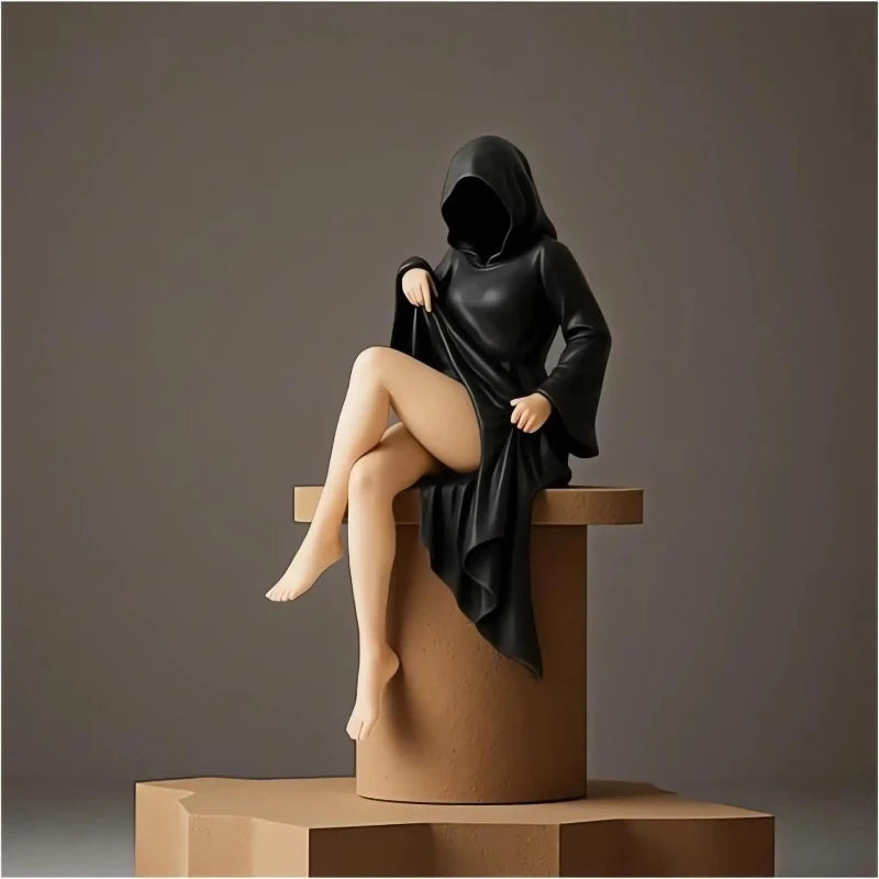 3DGothic Black Robe Queen Figure Bookshelf Sculpture Spooky Sitting Statues Desktop Ornaments Gifts Mysterious Halloween Statue