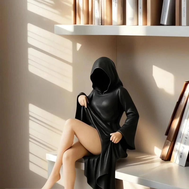 3DGothic Black Robe Queen Figure Bookshelf Sculpture Spooky Sitting Statues Desktop Ornaments Gifts Mysterious Halloween Statue
