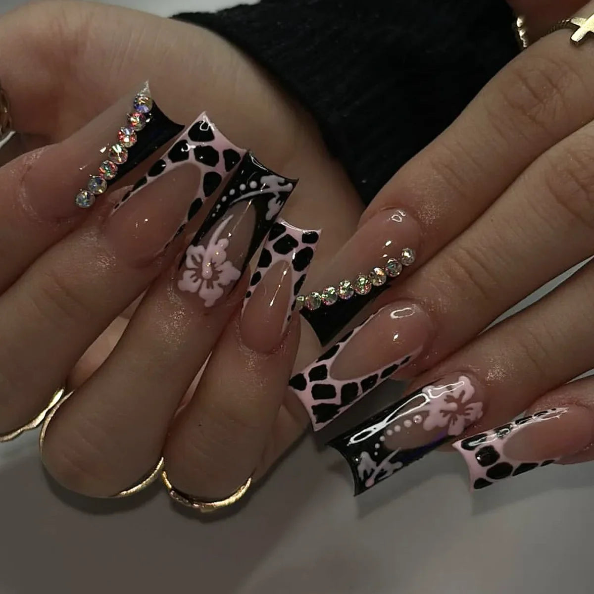 24Pcs Long Coffin French False Nails with Glue Bow Diamond Stick on Press on Acrylic Nails Black Ballerina Nail Art Manicure Tip