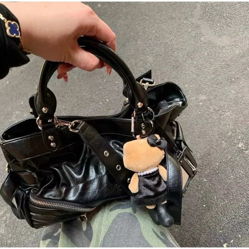 New Fashion Rivet Motorcycle Bag Casual Ladies Versatile Texture Handbag Fashionable Commuting Versatile Shoulder Messenger Bag